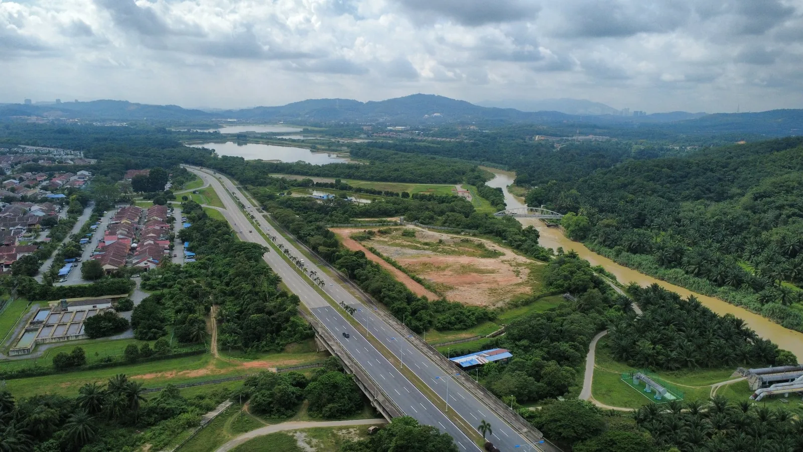 Residensi Armani Putra — gambaran projek