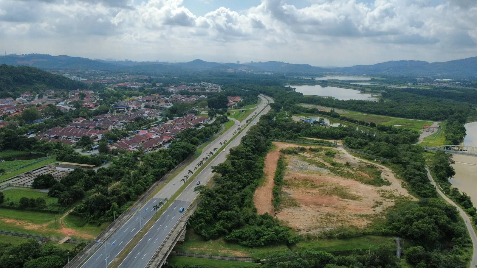 Residensi Armani Putra — gambaran projek